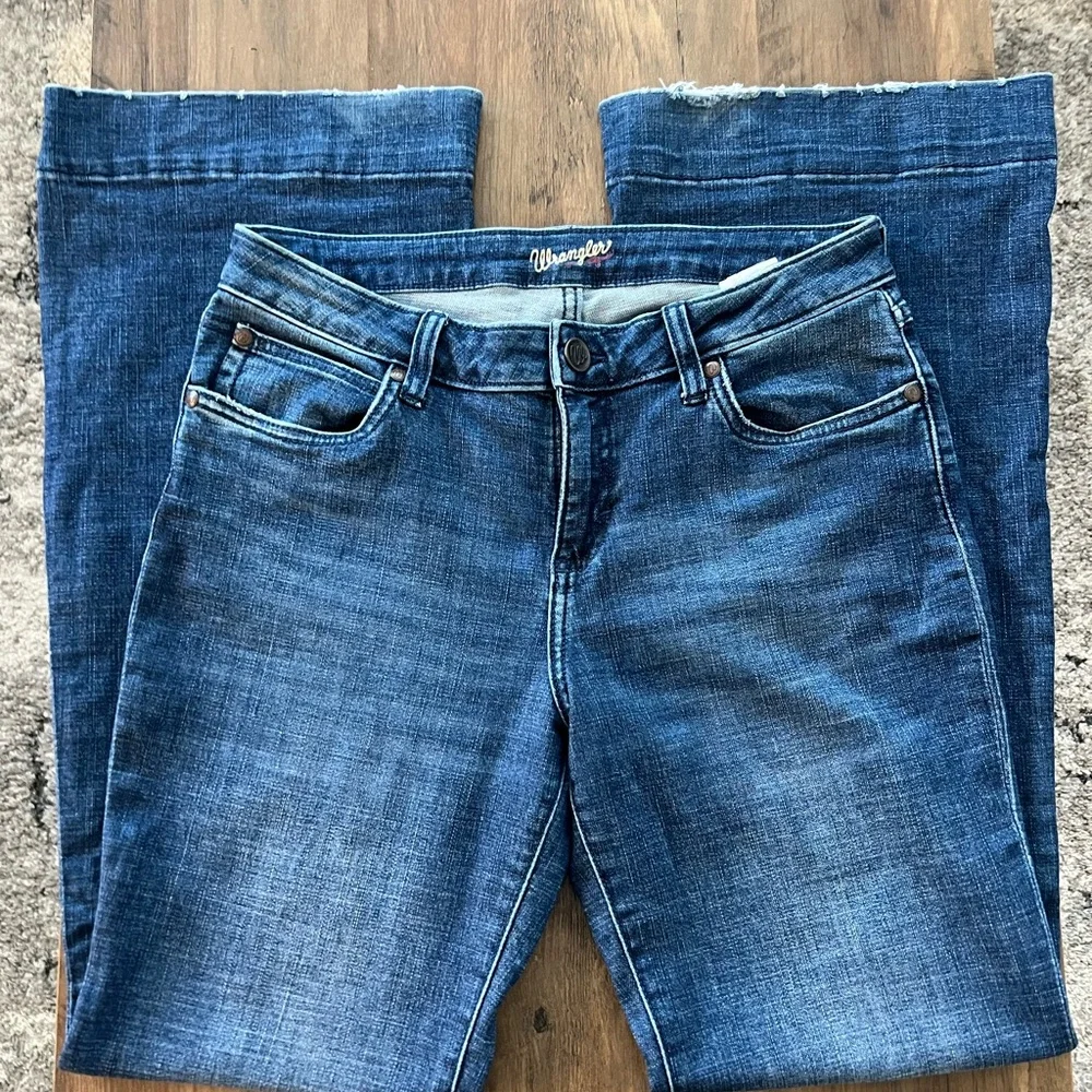 WOMEN'S WRANGLER RETRO® MAE WIDE LEG TROUSER JEAN - Picture 2 of 5